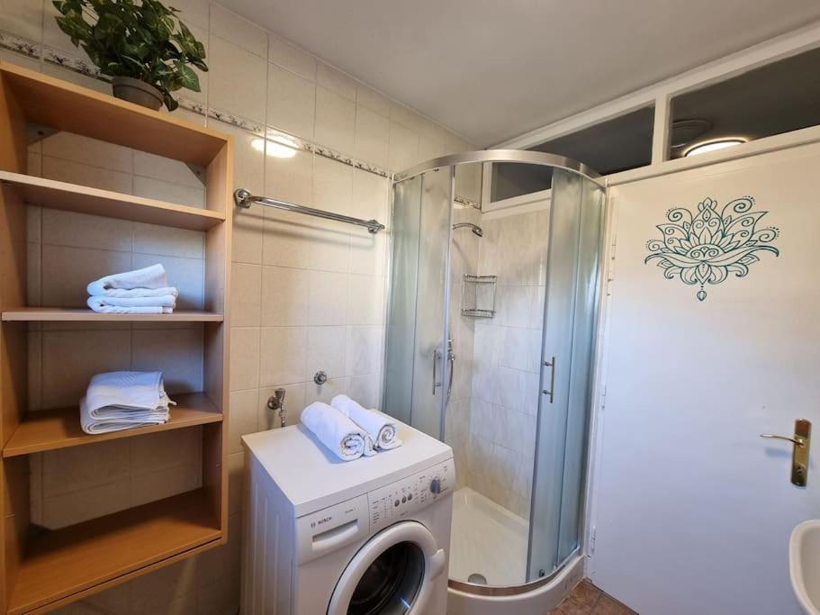 The Rowhouse Apartment Ljubljana - Free Parking Exterior photo