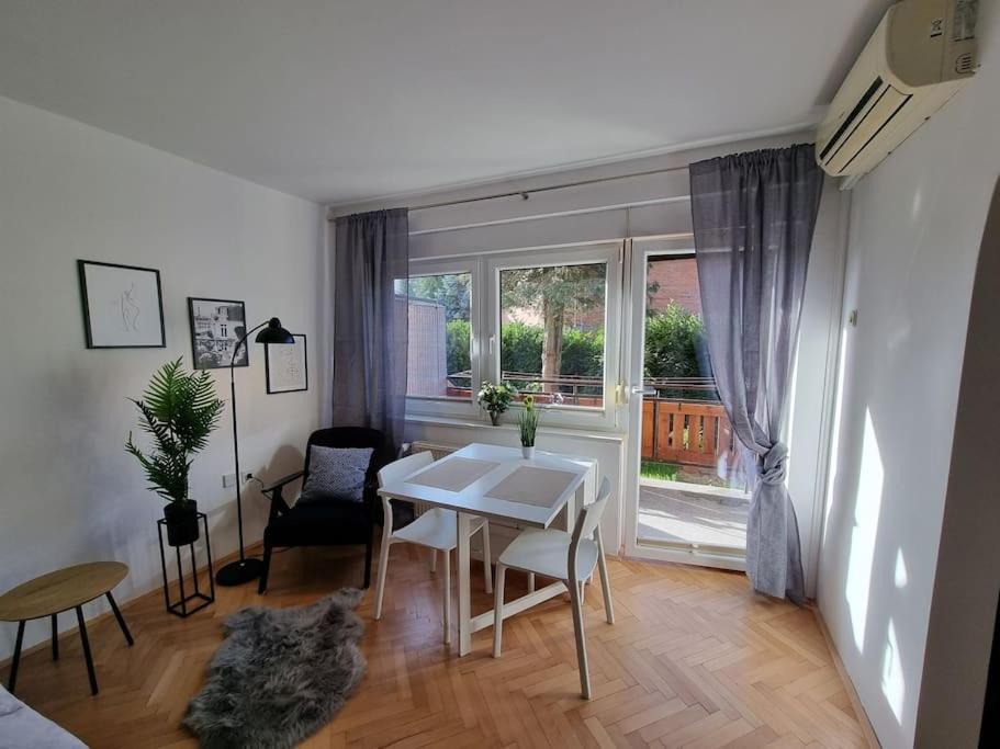 The Rowhouse Apartment Ljubljana - Free Parking Exterior photo